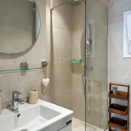 Apartment Luxury Downtown Guya *